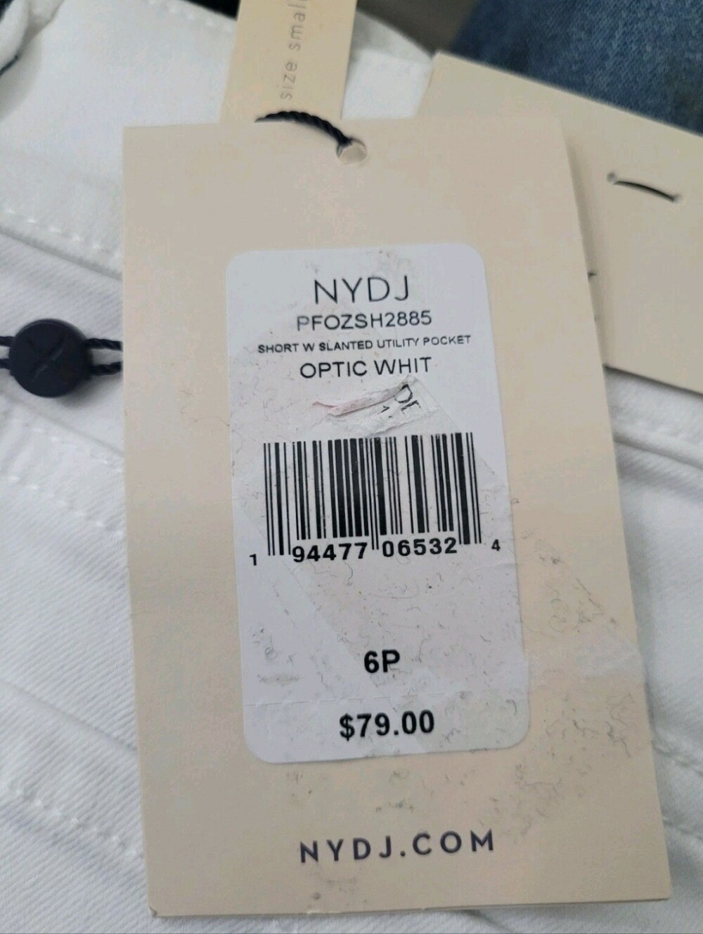 Nydj  Womens  size 6P Petite  Shorts optic white bermuda cuffed Stretch NWT 04 - Picture 10 of 10